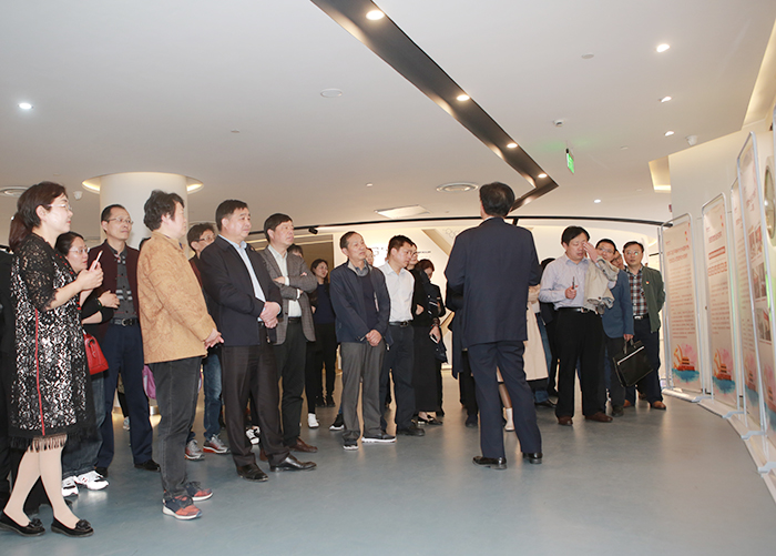 專(zhuān)題報(bào)道